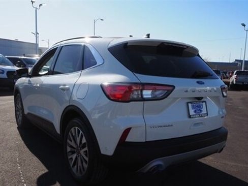 Used 2020 Ford Escape Titanium FWD image 6