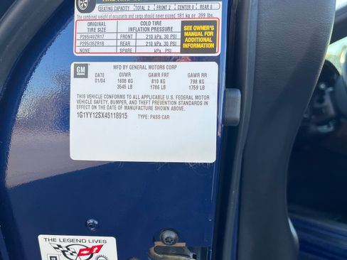 Used 2004 Chevrolet Corvette Z06 w/ Z06 Preferred Equipment Group RWD image 21