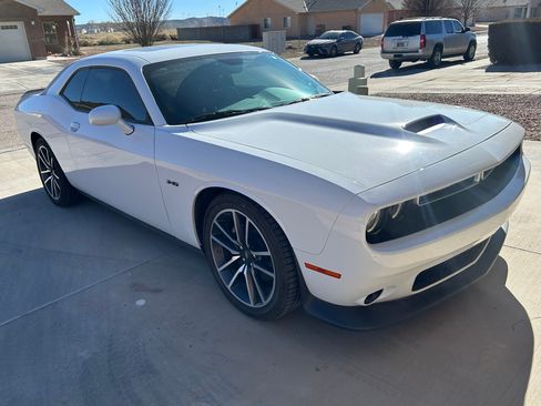 Used 2023 Dodge Challenger R/T image 1