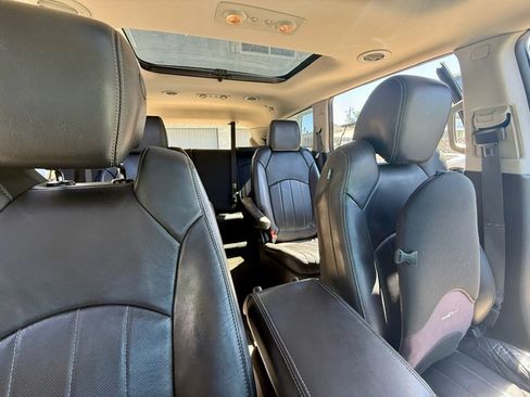 Used 2014 Buick Enclave Premium image 14