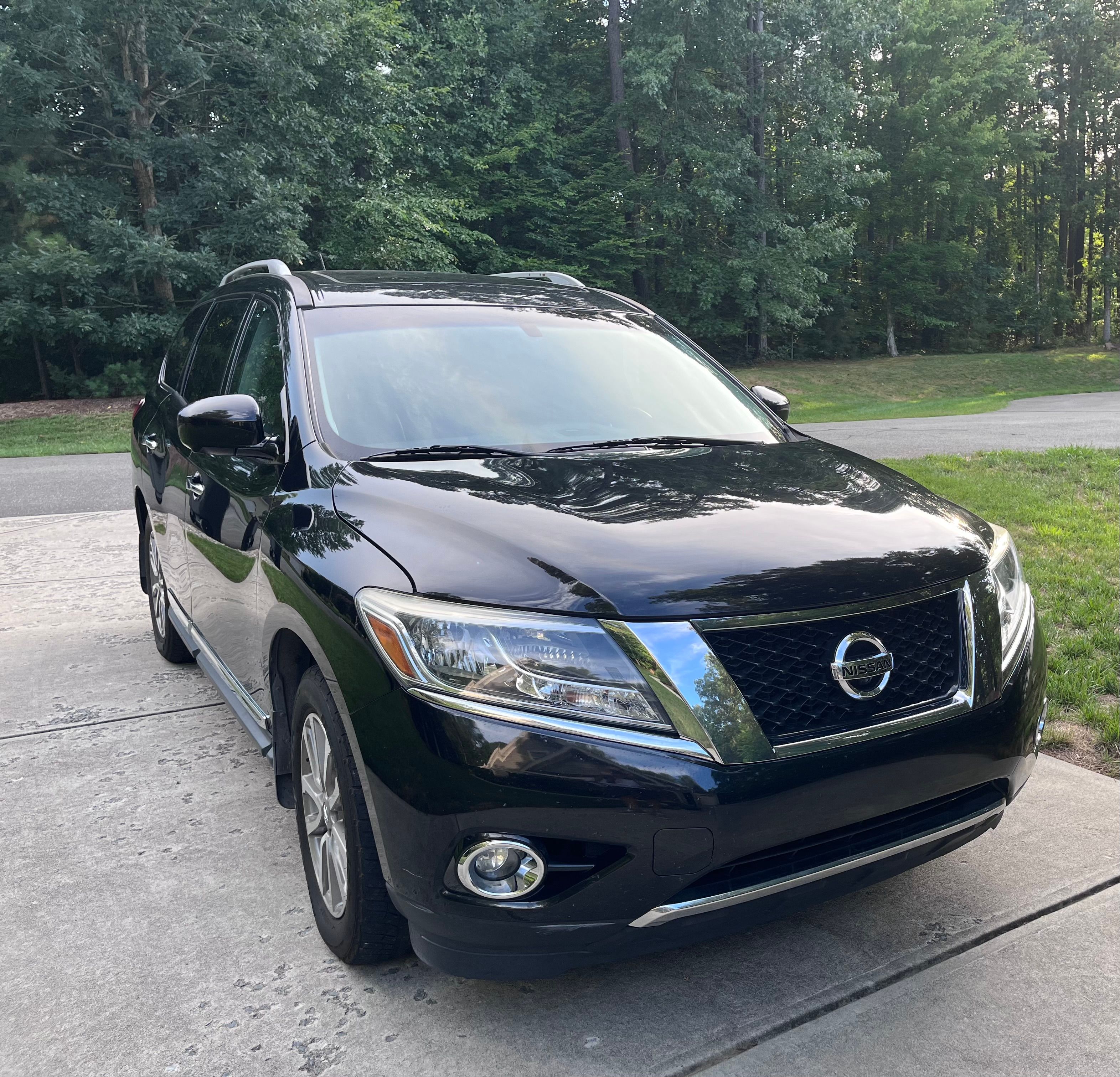 Used 2015 Nissan Pathfinder SL w/ SL Premium Package AWD/4WD image 4