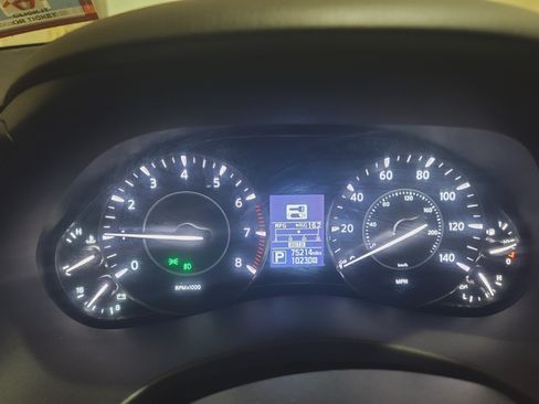 Used 2018 Nissan Armada Platinum w/ Interior Lighting Package image 23