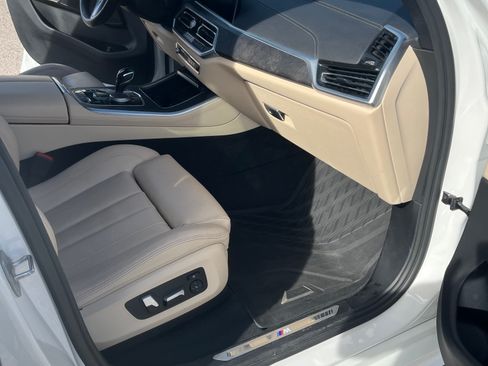 Used 2021 BMW X5 xDrive45e w/ M Sport Package image 13