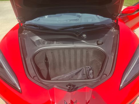 Used 2025 Chevrolet Corvette Stingray Coupe w/ 1LT image 17