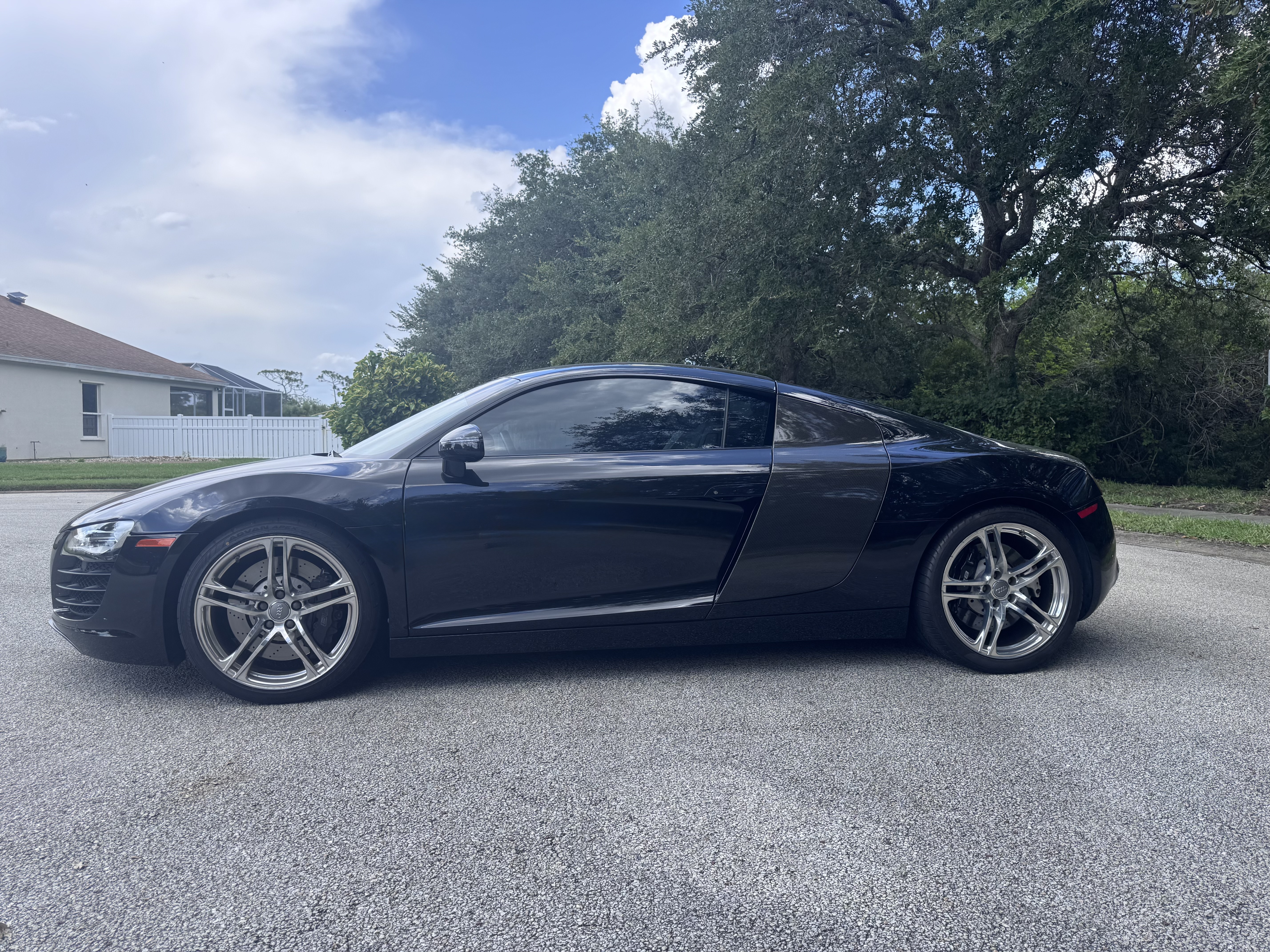 Used 2009 Audi R8 V8 AWD/4WD image 2