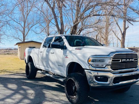 Used 2019 RAM 2500 Laramie AWD/4WD image 4