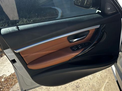 Used 2017 BMW 340i Sedan image 16