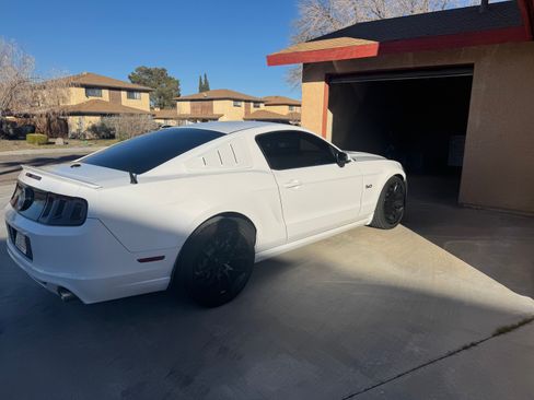 Used 2014 Ford Mustang GT Premium w/ Electronics Package image 4