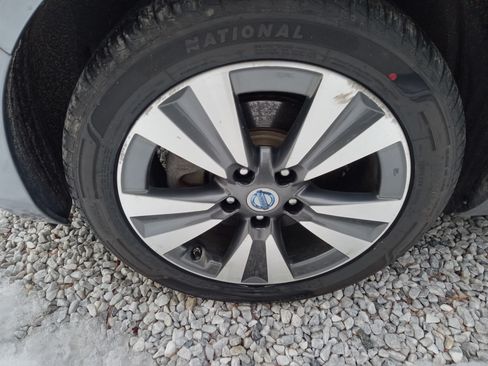 Used 2014 Nissan Leaf SL w/ Premium Package image 23