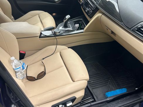 Used 2018 BMW 330i xDrive Sedan AWD/4WD image 6