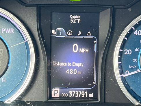 Used 2015 Toyota Camry XLE w/ Moonroof Package image 24