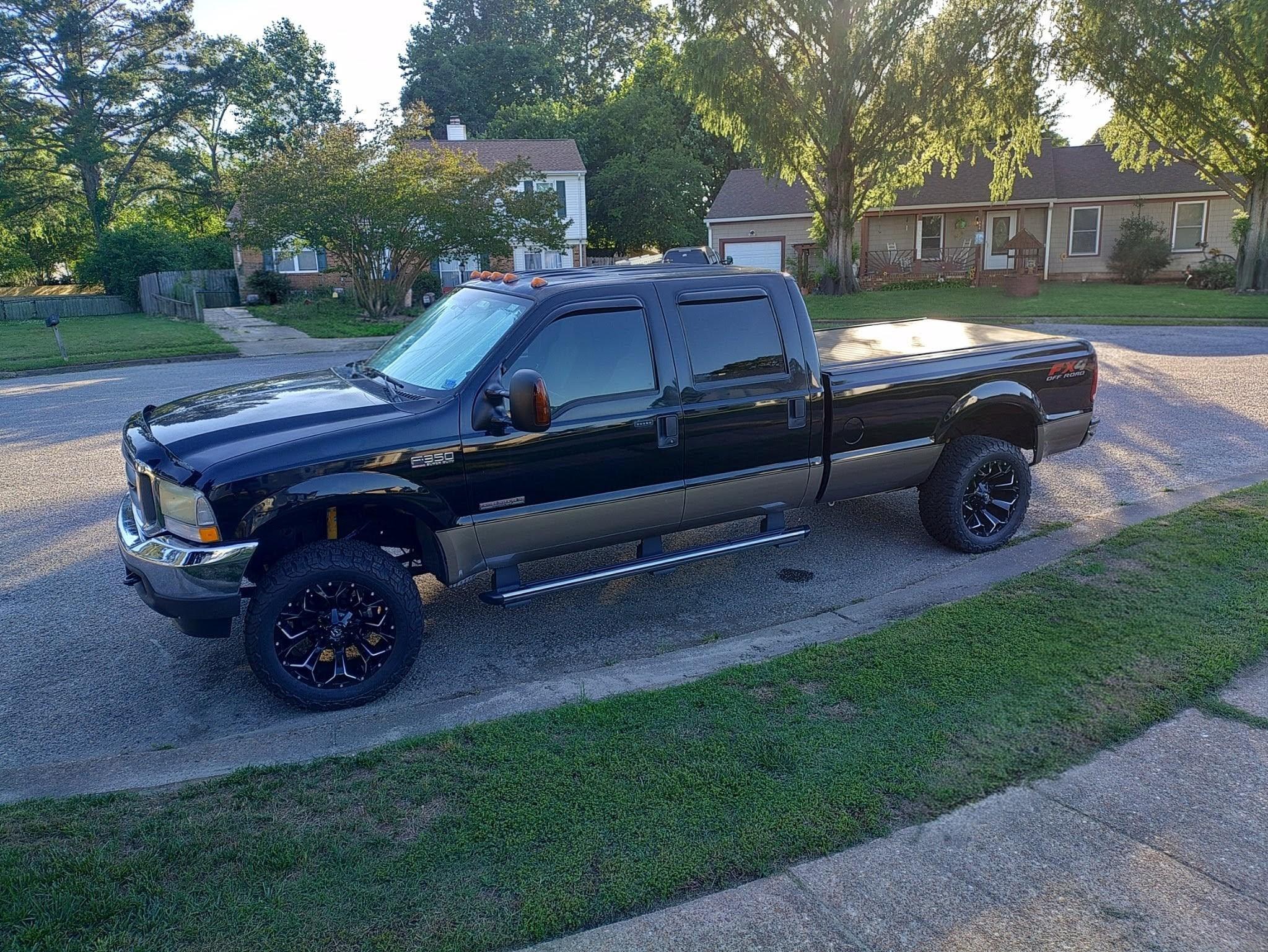 Used 2004 Ford F350 Lariat AWD/4WD image 1