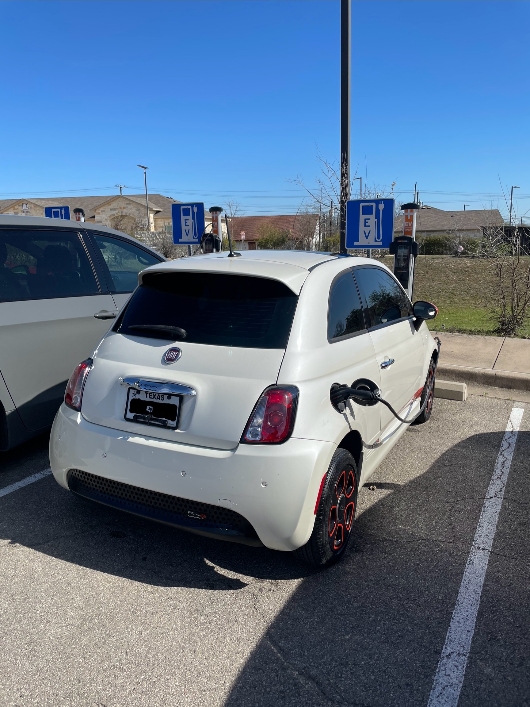 Used 2014 FIAT 500 e w/ Esport Package FWD image 19