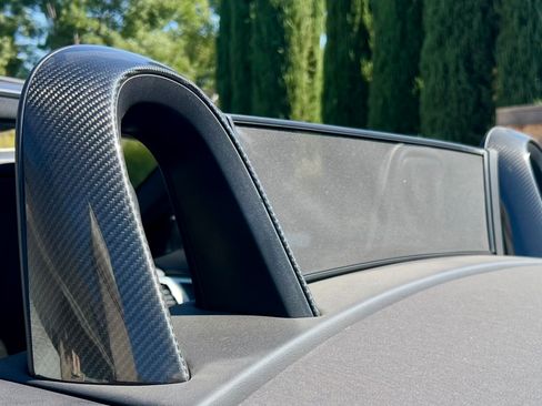 Used 2018 Jaguar F-TYPE R image 15