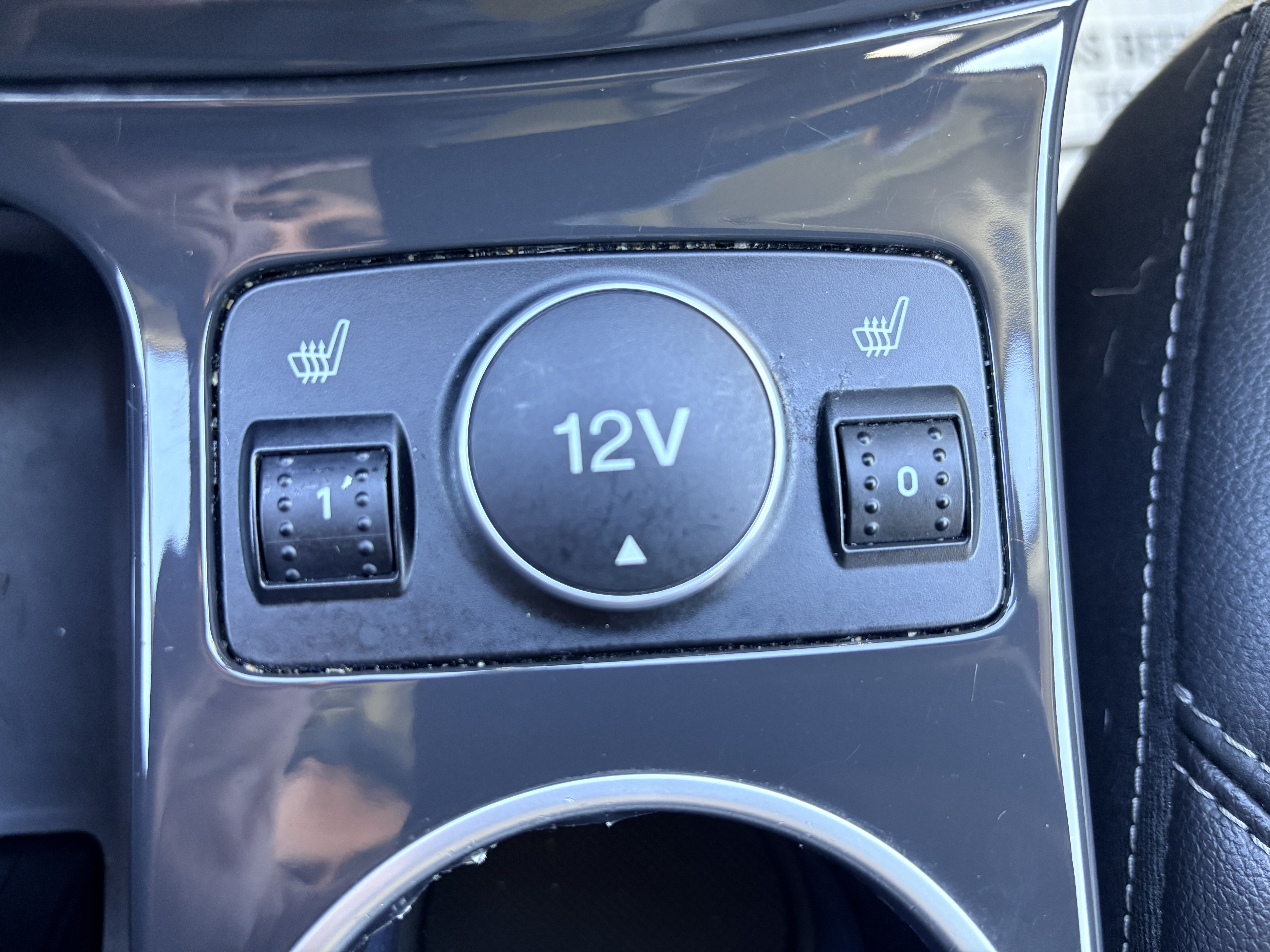 Used 2016 Ford Escape Titanium FWD image 9