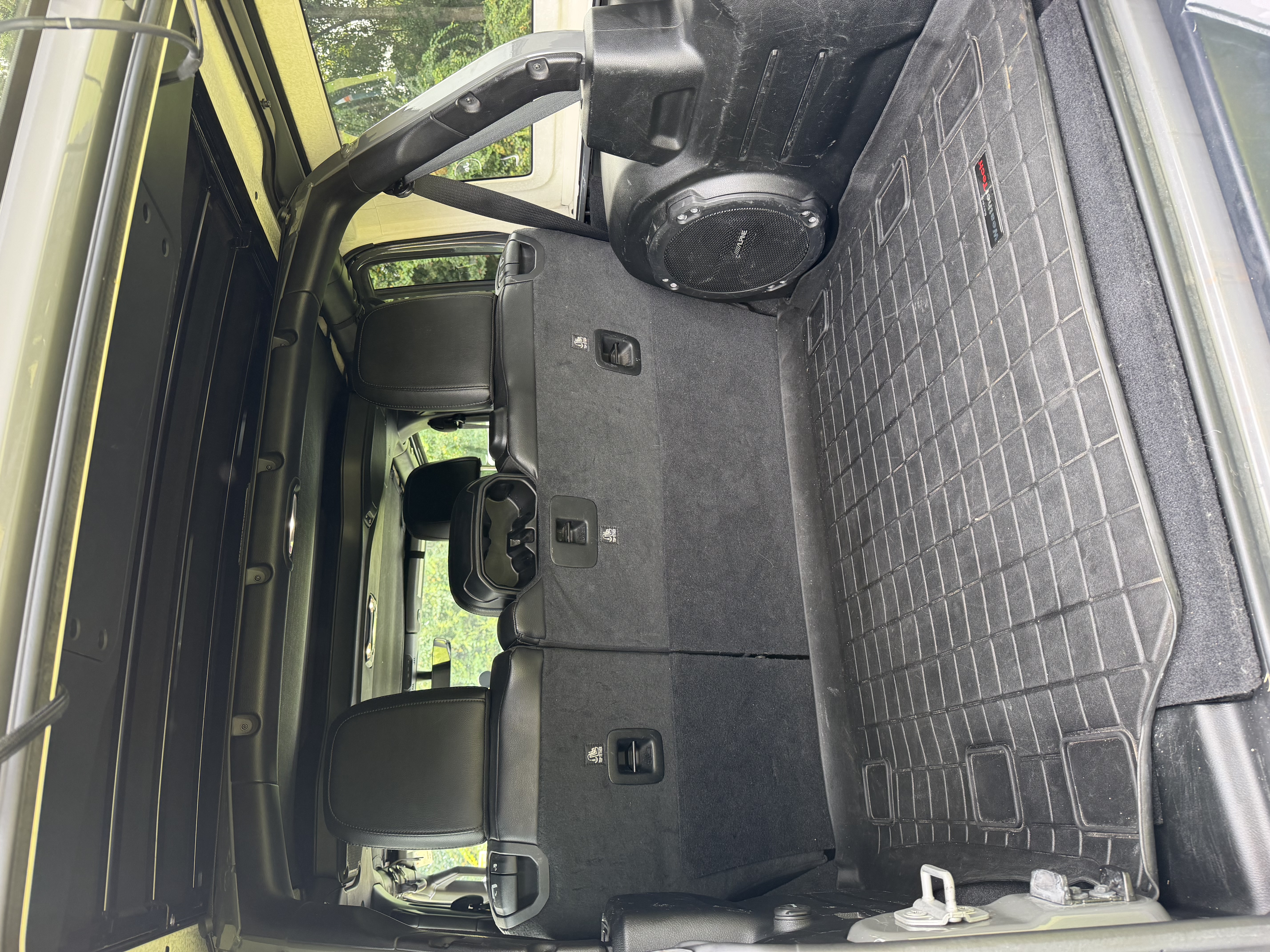 Used 2020 Jeep Wrangler Unlimited Rubicon AWD/4WD image 9