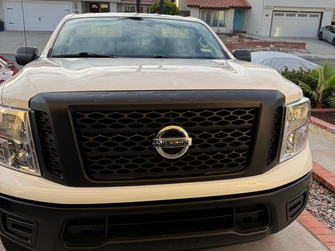 Used 2018 Nissan Titan S w/ S Utility Package RWD image 10