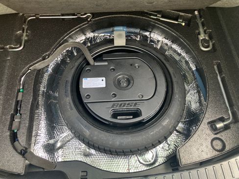 Used 2012 MAZDA MAZDA3 i Grand Touring w/ Tech Pkg FWD image 12
