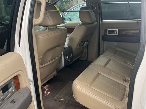 Used 2010 Ford F150 Lariat RWD image 4