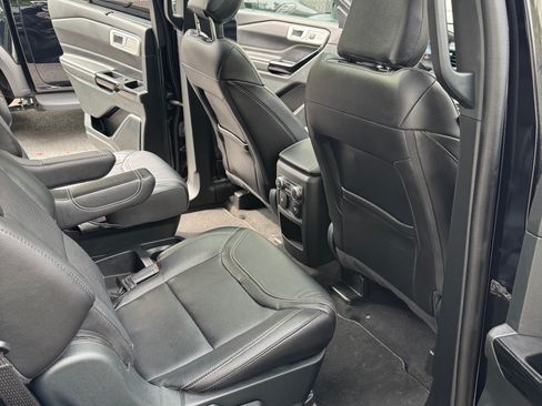 Used 2021 Ford Explorer ST w/ Equipment Group 401A AWD/4WD image 12