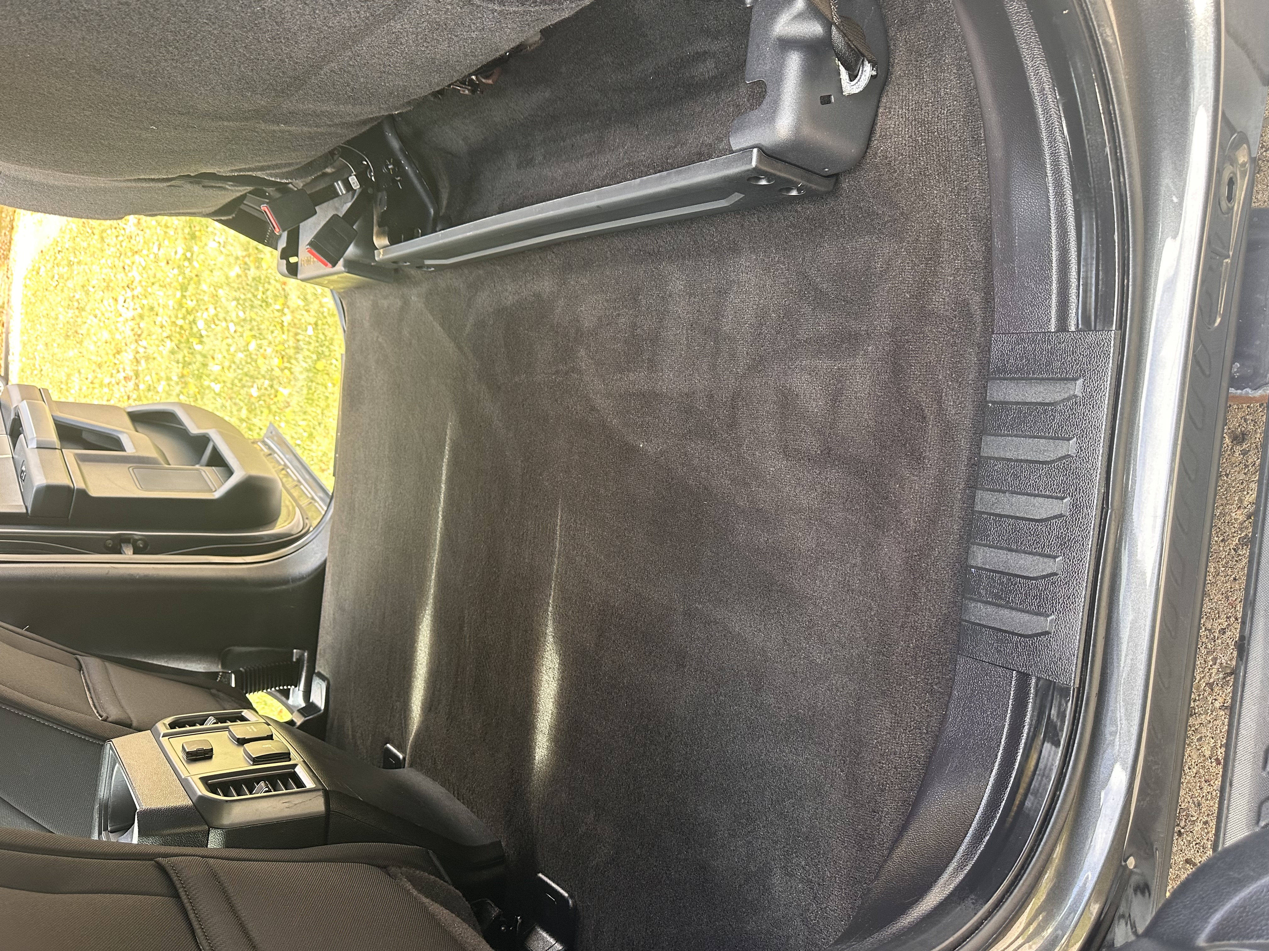 Used 2018 Ford F150 XLT w/ Equipment Group 302A Luxury AWD/4WD image 15