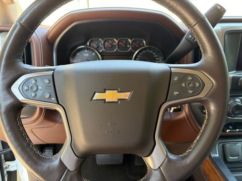 Used 2015 Chevrolet Silverado 2500 High Country AWD/4WD image 18
