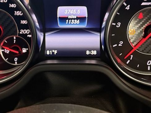 Used 2019 Mercedes-Benz SL 63 AMG image 4