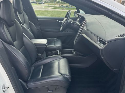 Used 2017 Tesla Model X 75D image 8