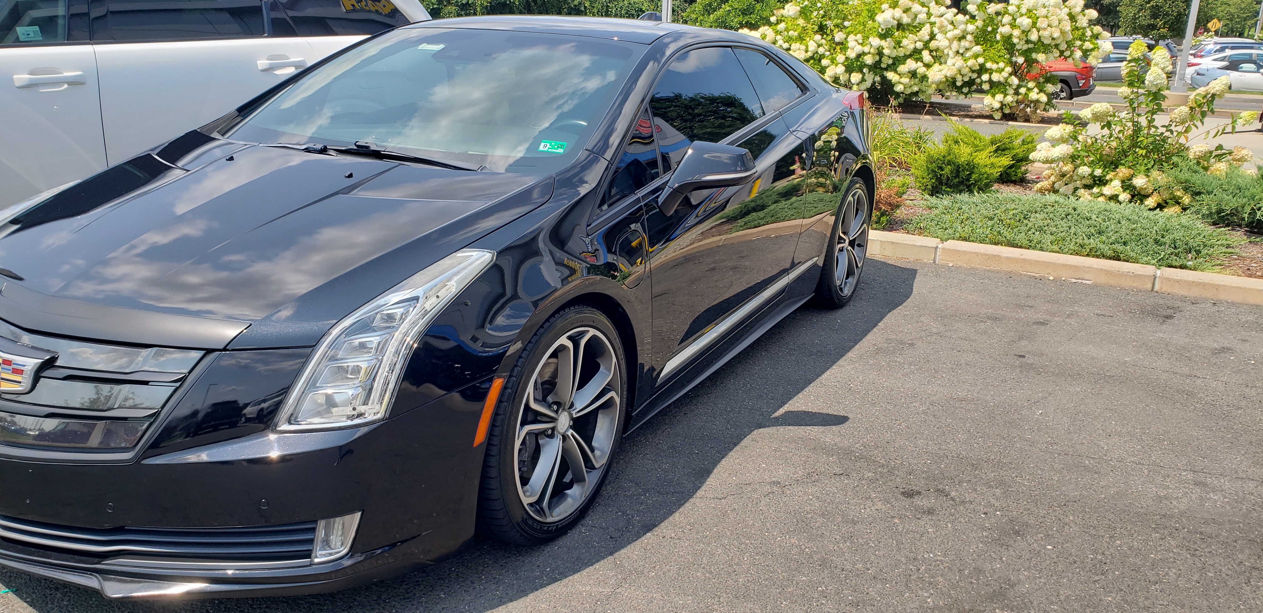 Used 2016 Cadillac ELR w/ Performance Package FWD image 6