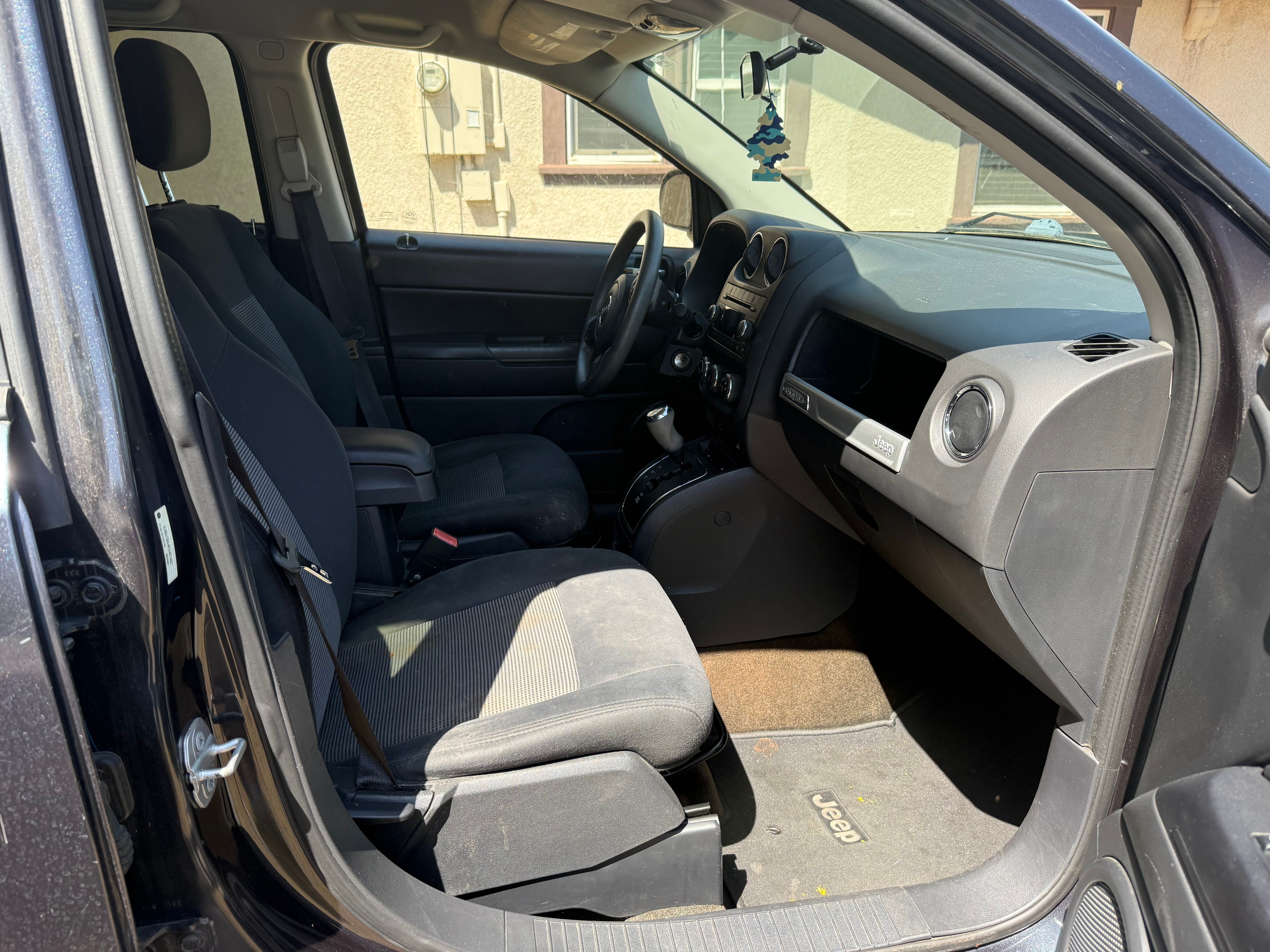 Used 2015 Jeep Compass Sport w/ Power Value Group FWD image 6