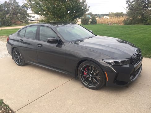 Used 2025 BMW M340i xDrive w/ Shadowloine Package image 9