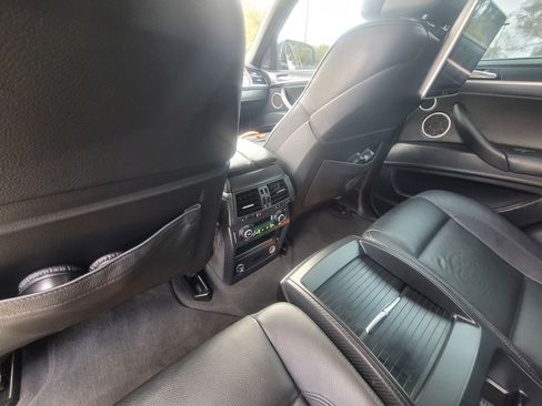 Used 2011 BMW X6 M image 18