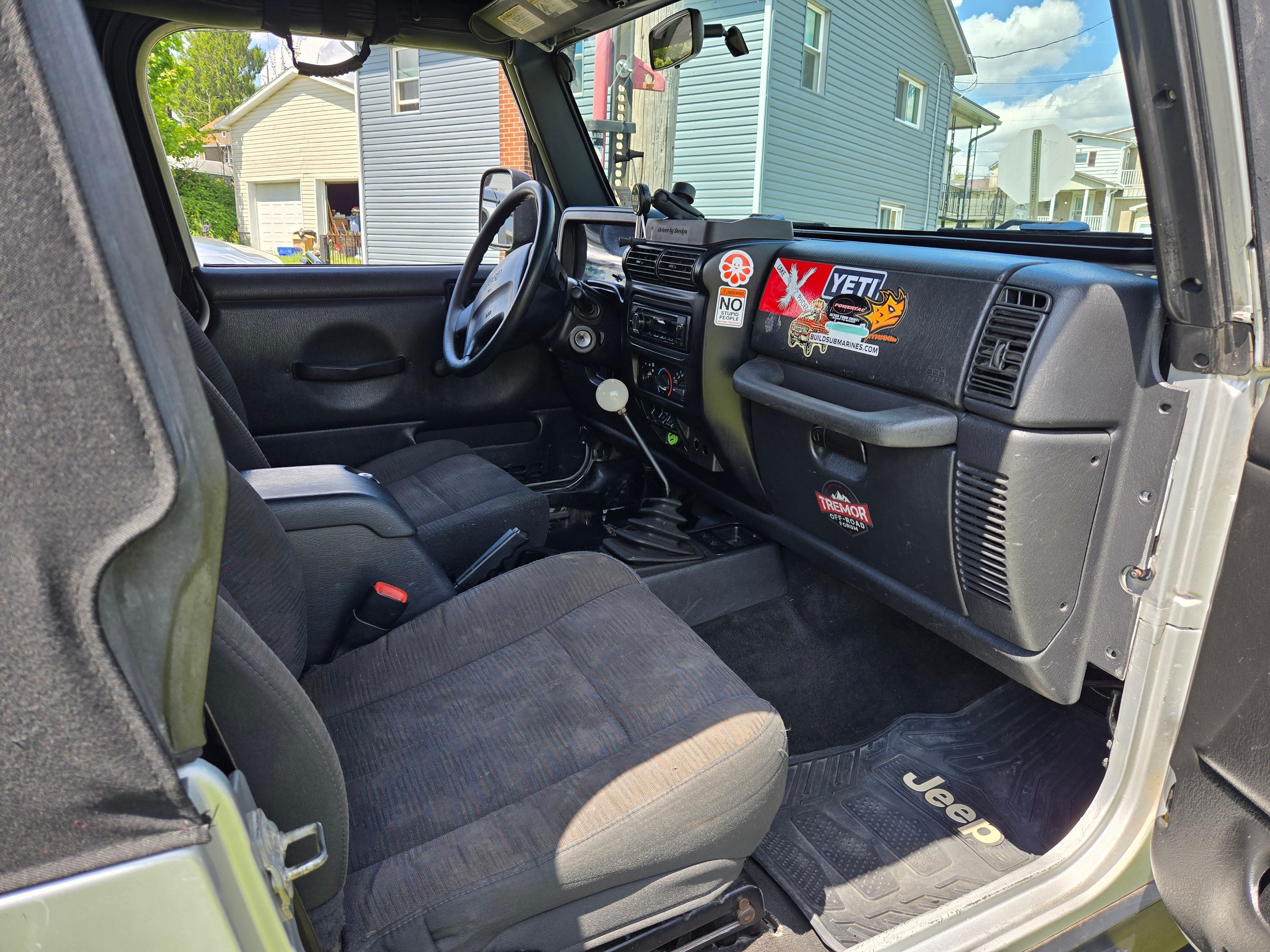 Used 2003 Jeep Wrangler X AWD/4WD image 13