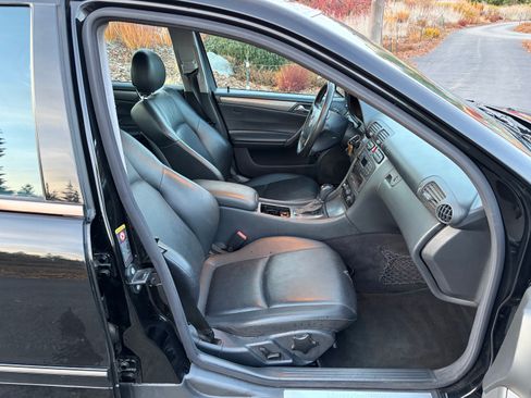 Used 2003 Mercedes-Benz C 230 Sedan image 12