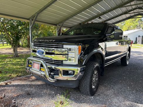 Used 2019 Ford F350 Lariat w/ Lariat Ultimate Package image 5