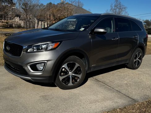 Used 2016 Kia Sorento EX image 21
