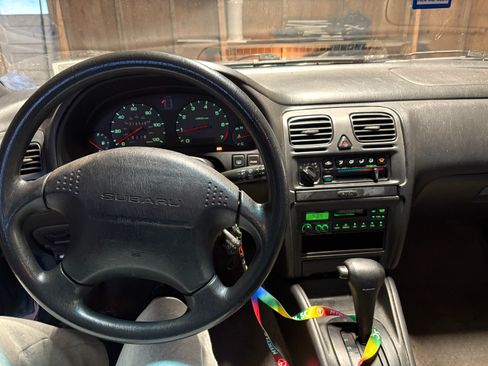 Used 1999 Subaru Legacy Wagon image 12