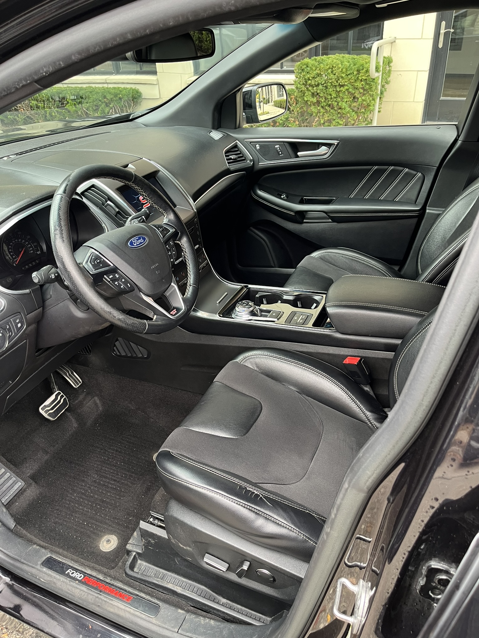 Used 2019 Ford Edge ST w/ Equipment Group 401A AWD/4WD image 10