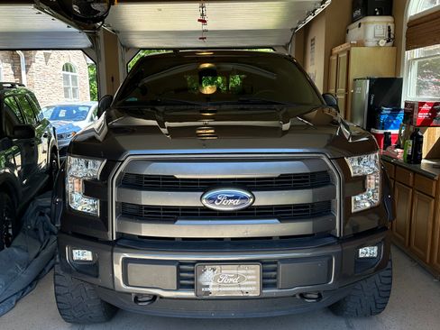 Used 2016 Ford F150 Lariat AWD/4WD image 2