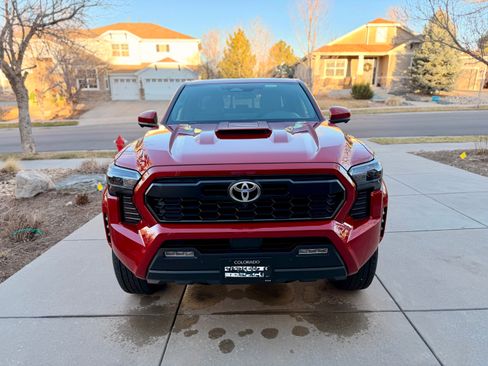 Used 2025 Toyota Tacoma TRD Sport image 13