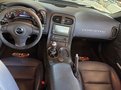 Used 2013 Chevrolet Corvette 427 w/ 1SC Preferred Equipment Group RWD image 9