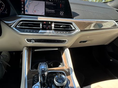 Used 2020 BMW X6 M50i w/ Premium Package image 14