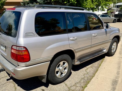 Used 2000 Toyota Land Cruiser AWD/4WD image 4