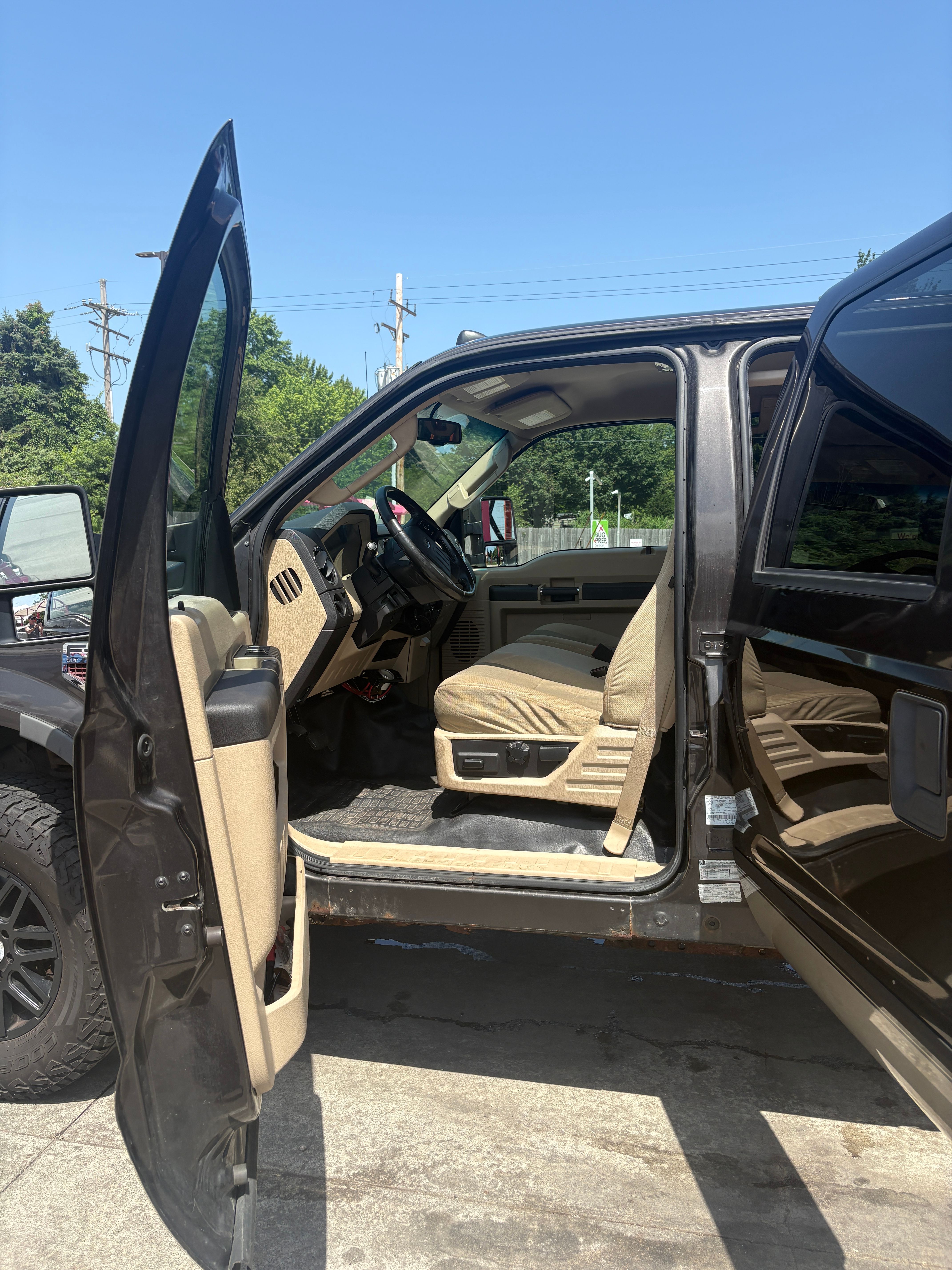 Used 2009 Ford F250 XLT AWD/4WD image 11