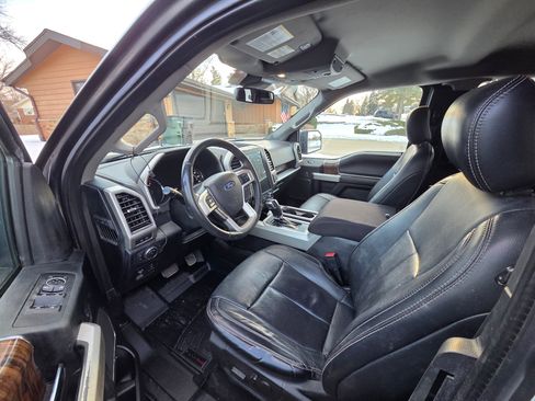 Used 2019 Ford F150 Lariat w/ Equipment Group 502A Luxury image 5