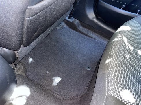 Used 2018 Kia Forte LX image 34