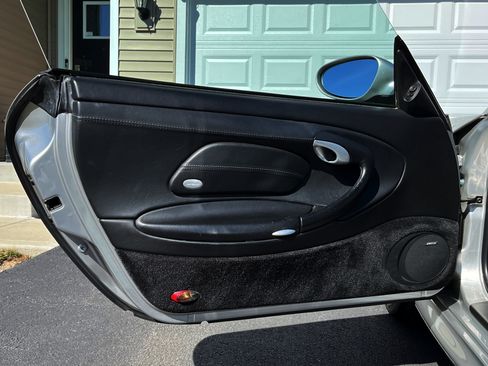 Used 2004 Porsche 911 Carrera 4S image 28