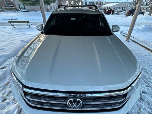 Used 2022 Volkswagen Atlas Cross Sport SE image 11