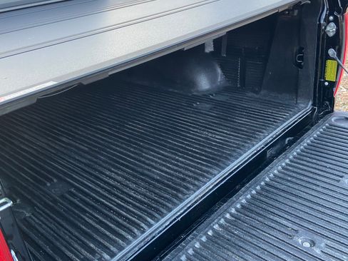 Used 2017 Toyota Tundra SR5 image 17