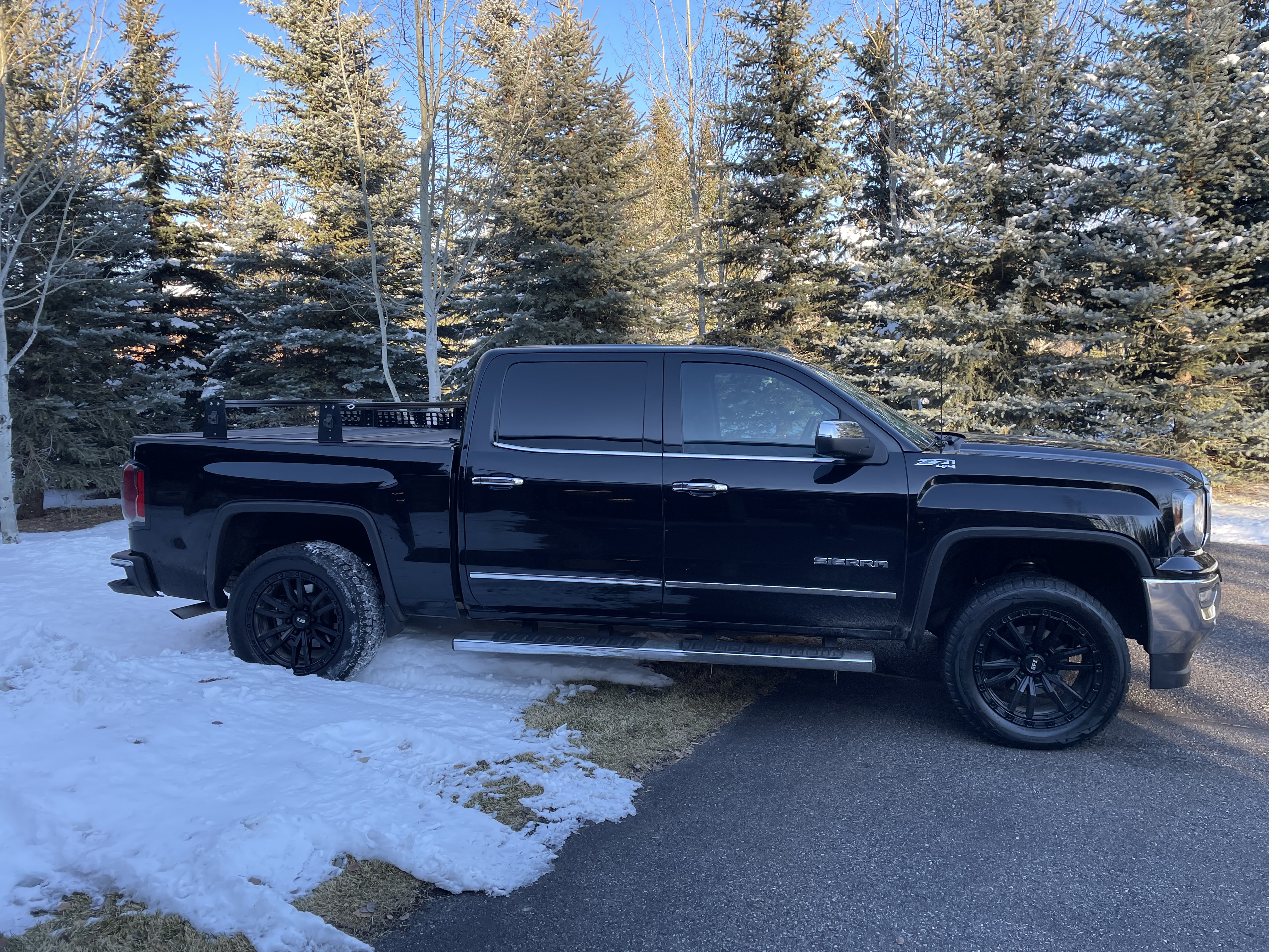 Used 2017 GMC Sierra 1500 SLT AWD/4WD image 6